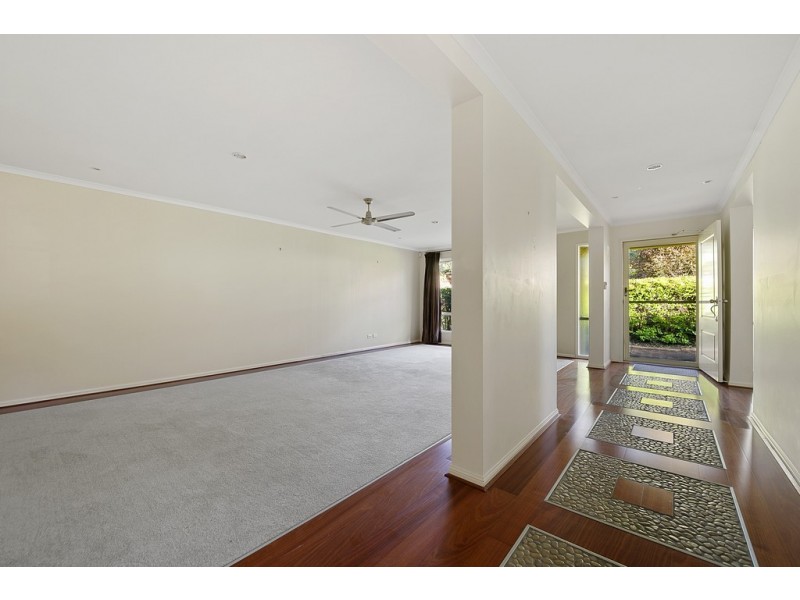 8 Brigalow Close, Bridgeman Downs QLD 4035