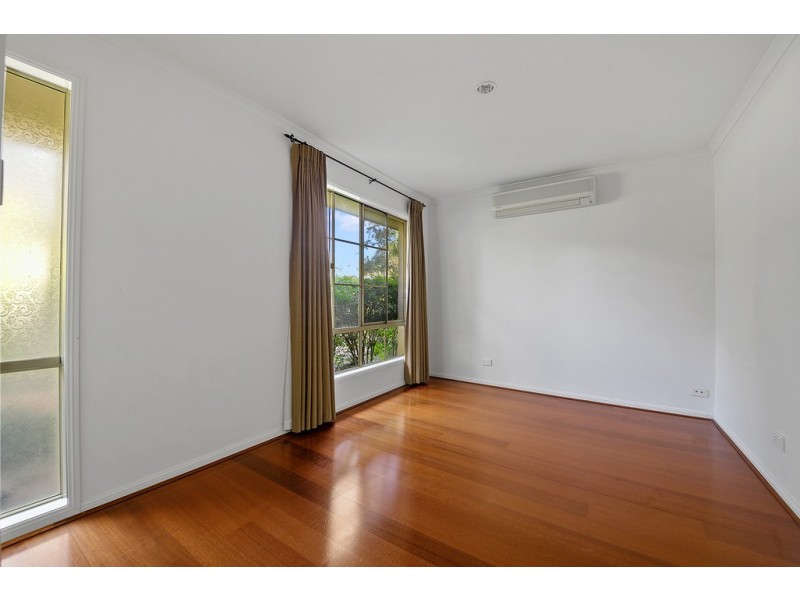 8 Brigalow Close, Bridgeman Downs QLD 4035