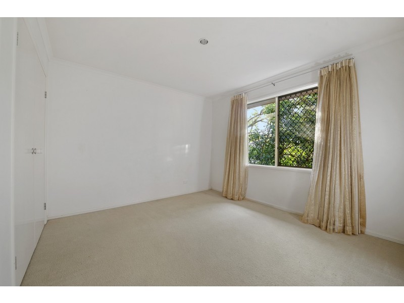 8 Brigalow Close, Bridgeman Downs QLD 4035