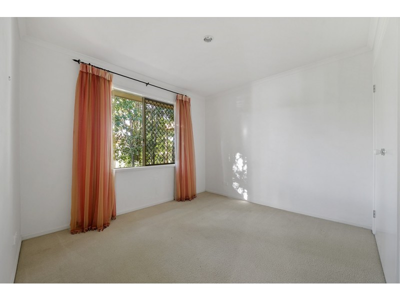 8 Brigalow Close, Bridgeman Downs QLD 4035