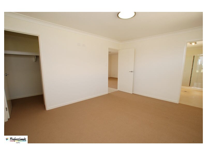 8 Auclair Street, Caboolture QLD 4510