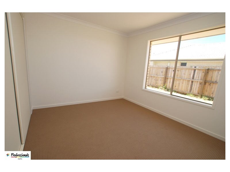 8 Auclair Street, Caboolture QLD 4510