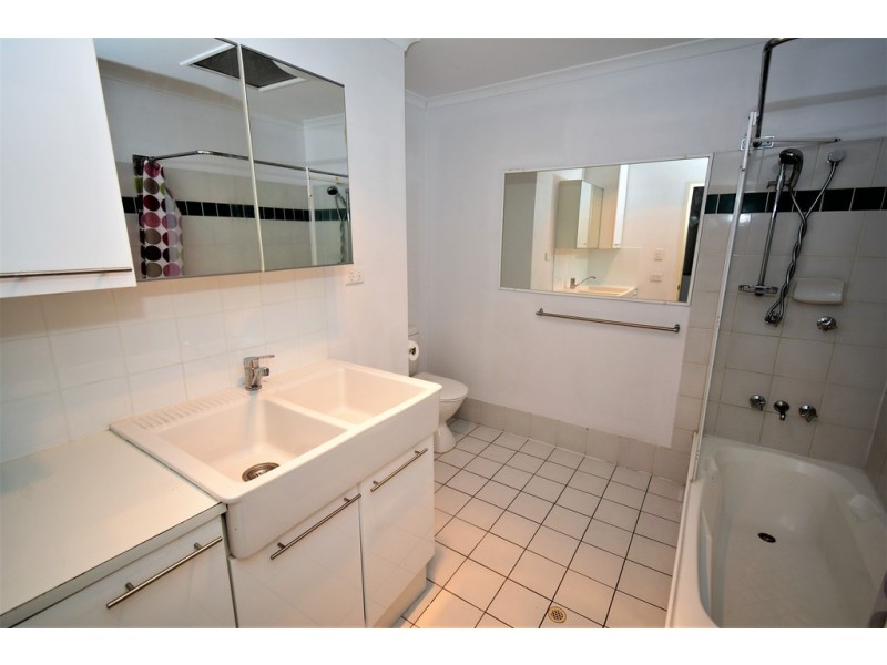 1/19 Baradine Street, Newmarket QLD 4051