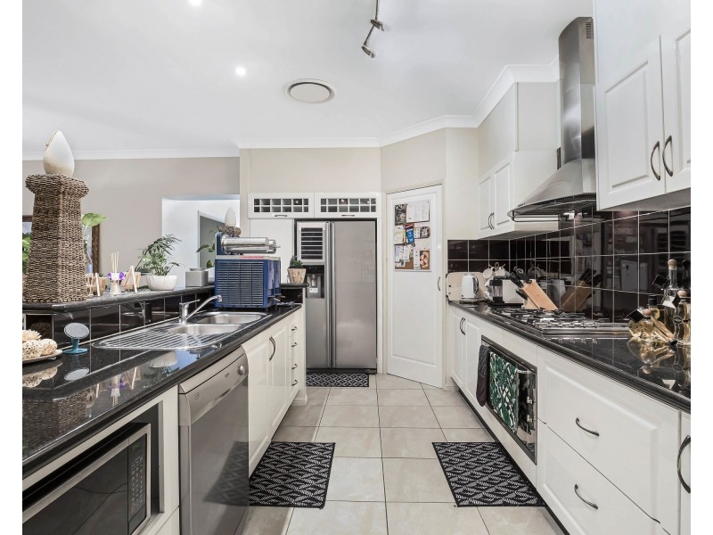 3 Trequanda Place, Bridgeman Downs QLD 4035