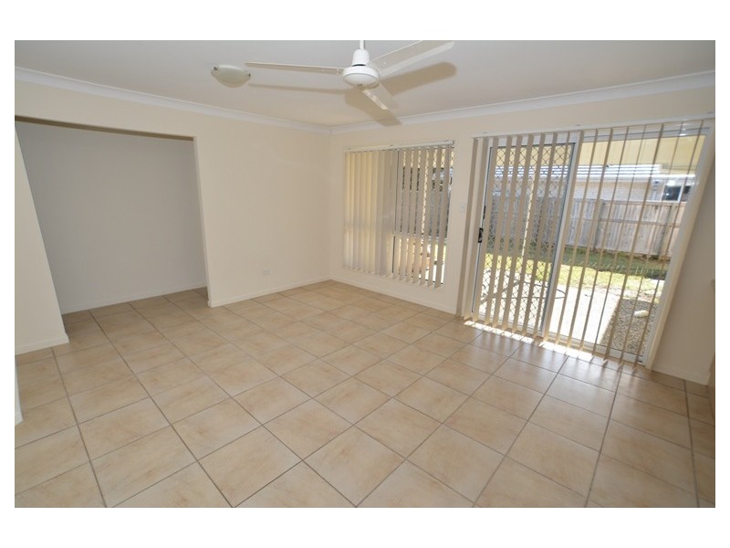 9 Adam Street, Beachmere QLD 4510