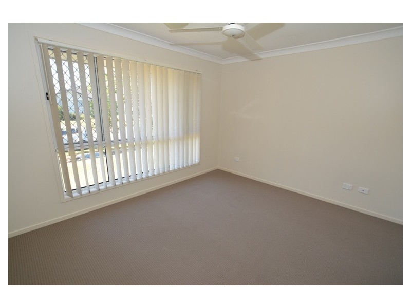 9 Adam Street, Beachmere QLD 4510