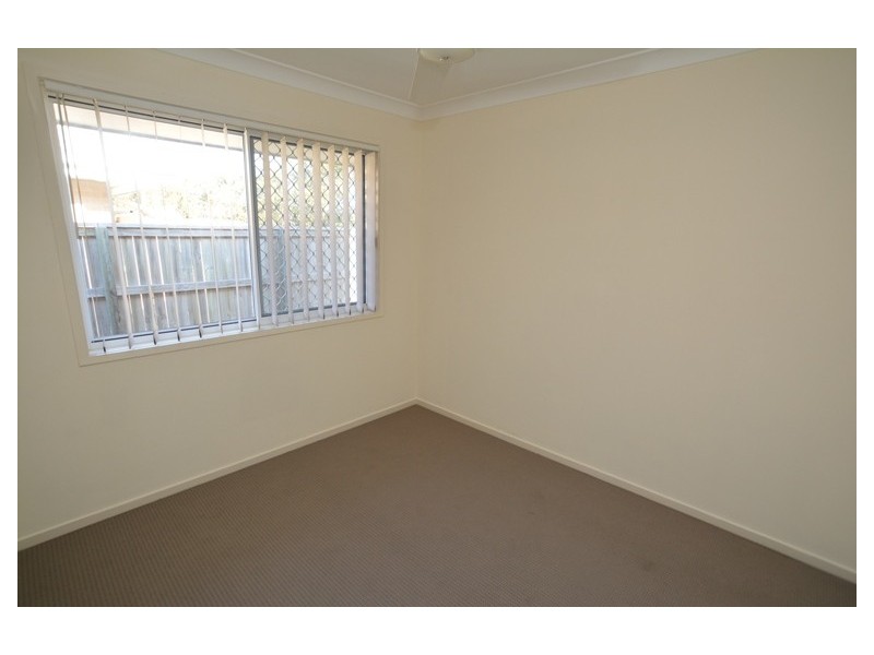 9 Adam Street, Beachmere QLD 4510
