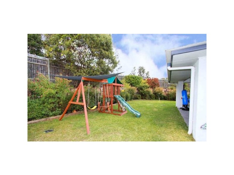 9 Lowai Court, Albany Creek QLD 4035