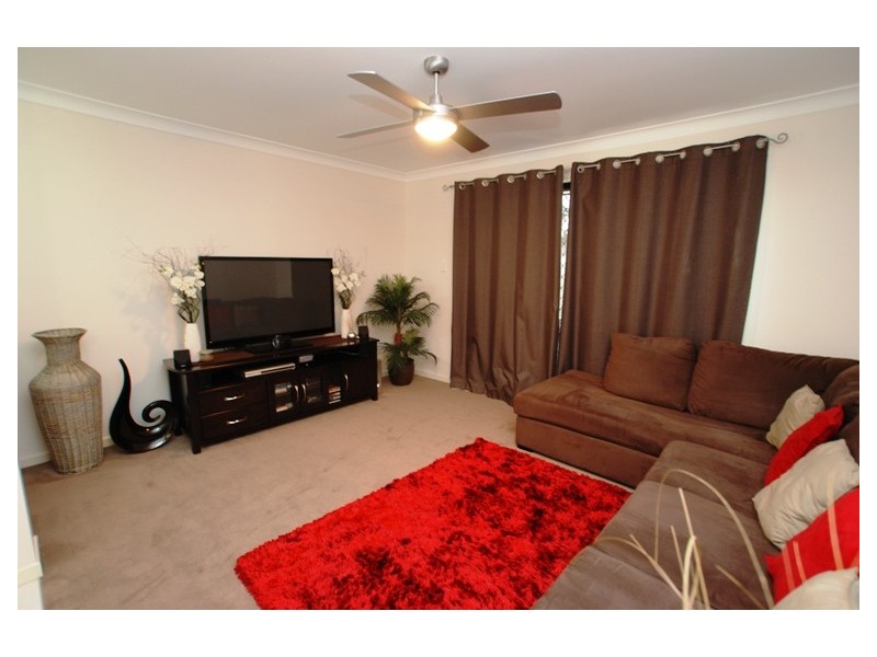 6 Petrie Crescent, Aspley QLD 4034