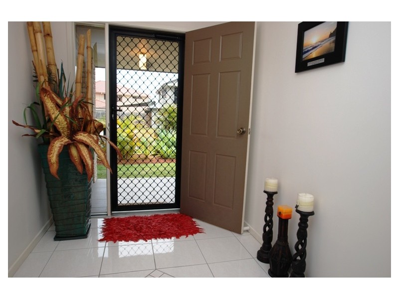 6 Petrie Crescent, Aspley QLD 4034