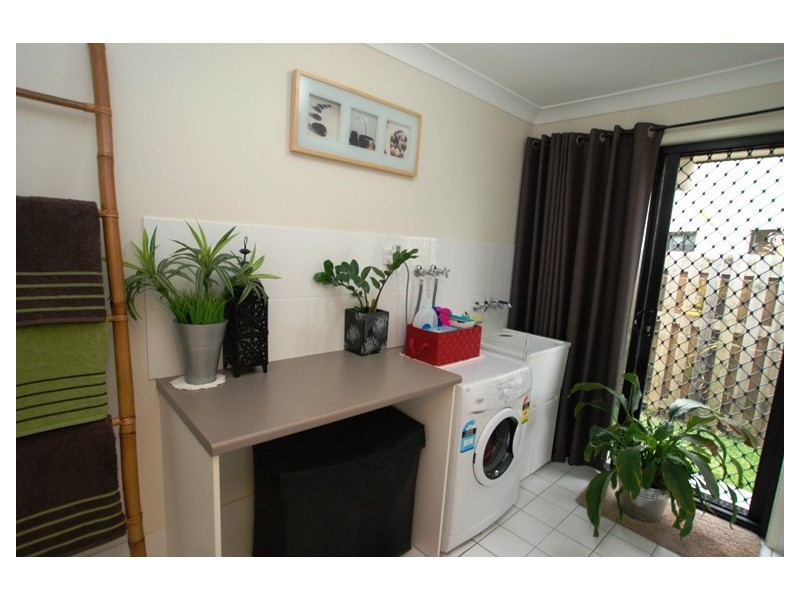 6 Petrie Crescent, Aspley QLD 4034