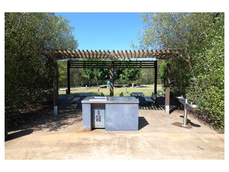 6 Petrie Crescent, Aspley QLD 4034