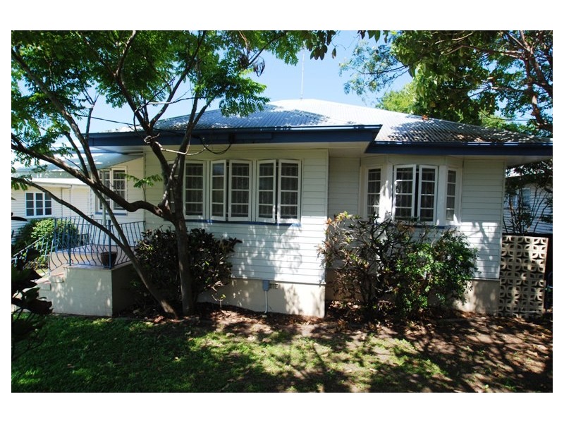 11  Pedley Street, Wavell Heights QLD 4012