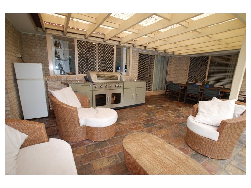 20 Myrtle Crescent, Bridgeman Downs QLD 4035