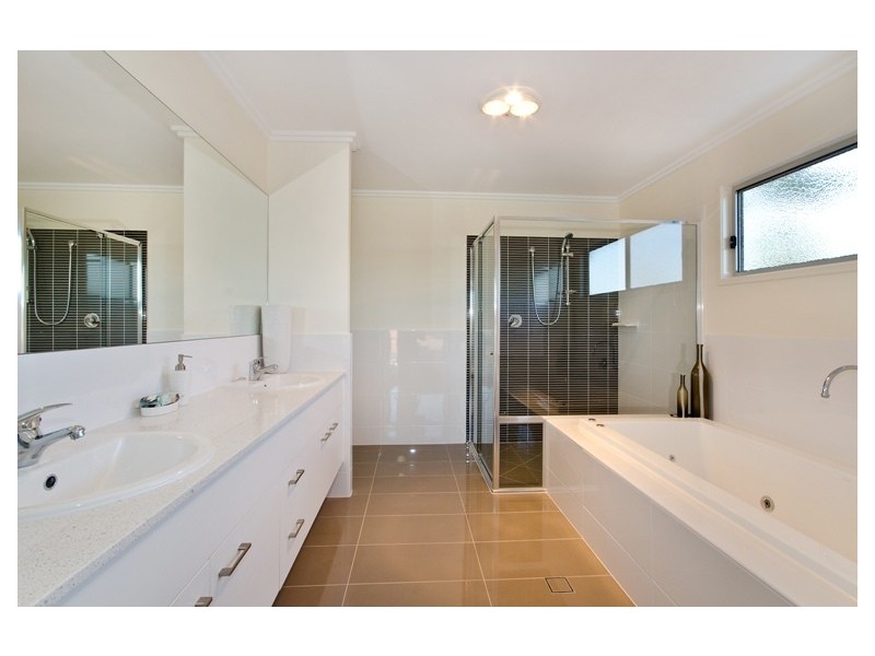 4A Crofton Street, Geebung QLD 4034