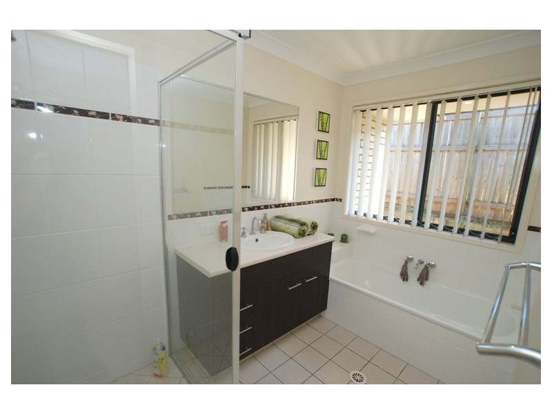 154 Duffield Road, Kallangur QLD 4503