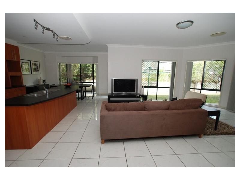 2 Highgrove Court, Kurwongbah QLD 4503