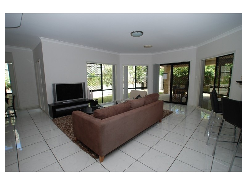 2 Highgrove Court, Kurwongbah QLD 4503