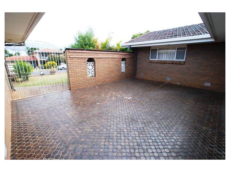 31 Yaldara Street, Carseldine QLD 4034