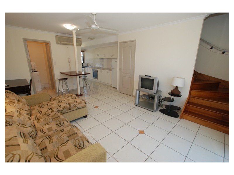 No 13 / 56-58 Main Street, Pialba QLD 4655