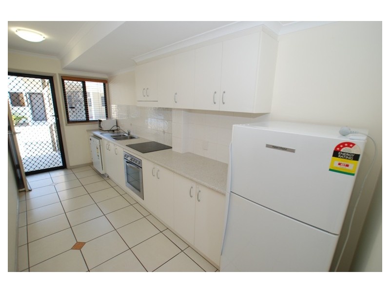No 13 / 56-58 Main Street, Pialba QLD 4655