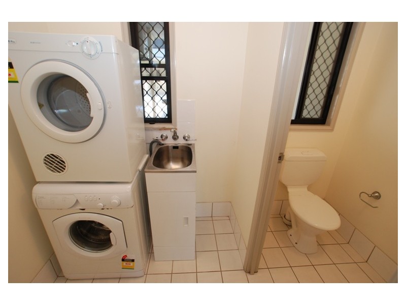 No 13 / 56-58 Main Street, Pialba QLD 4655