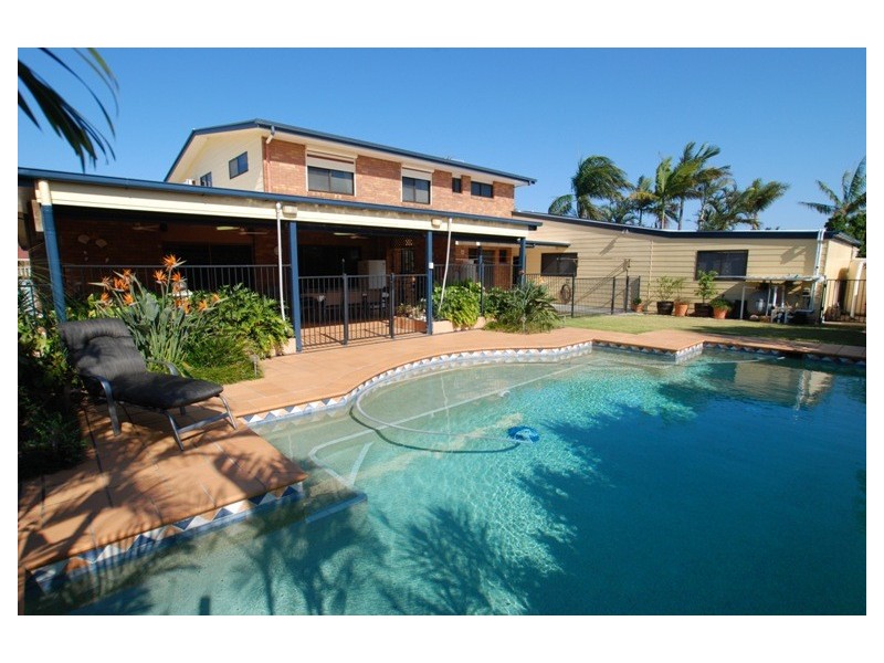 4 Oakmont Street, Rothwell QLD 4022
