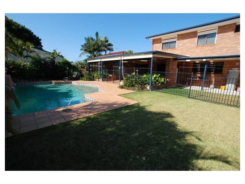 4 Oakmont Street, Rothwell QLD 4022
