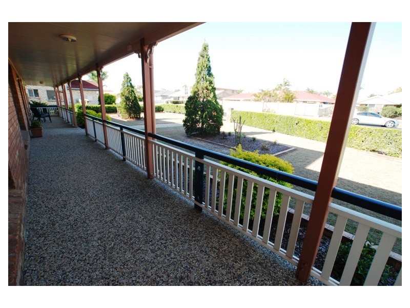 4 Oakmont Street, Rothwell QLD 4022