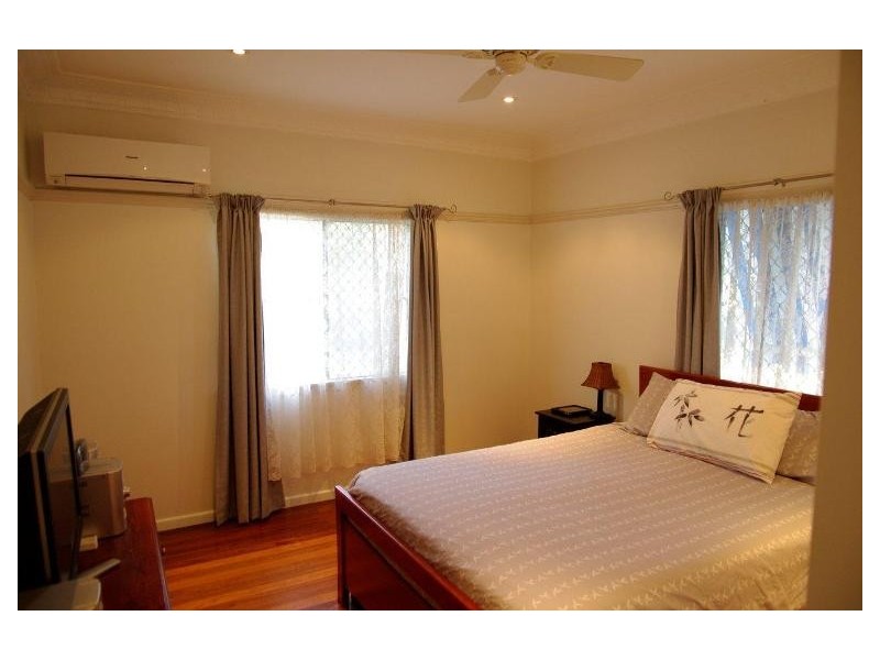 394 Robinson Rd West, Geebung QLD 4034