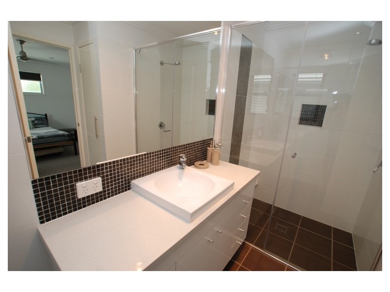 127 White Street, Wavell Heights QLD 4012
