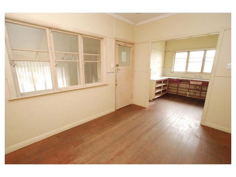 12 Russell Street, Caboolture QLD 4510