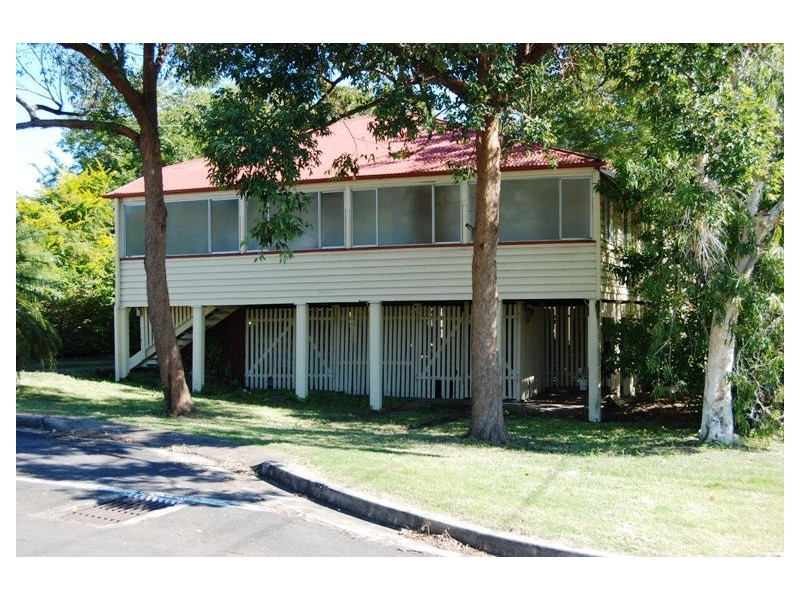 4 – 6 Pelican Street, North Ipswich QLD 4305