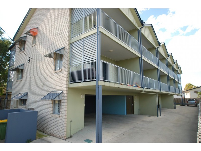 4 Mine Street, Redbank QLD 4301