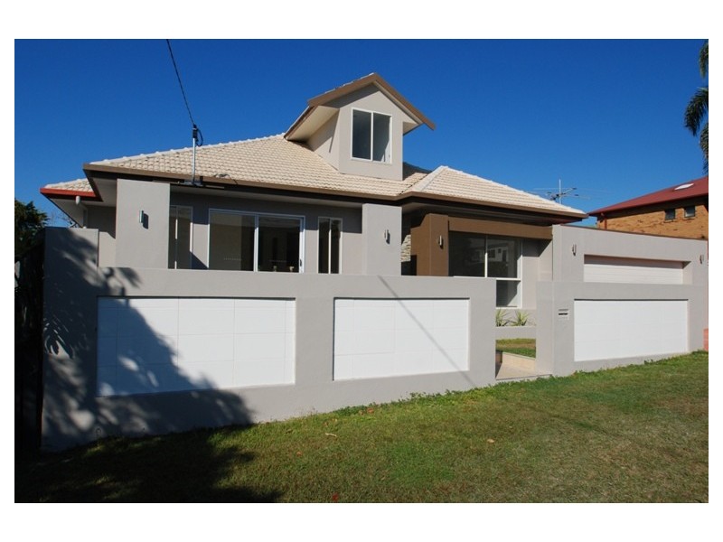 1 Hardiman Street, Woody Point QLD 4019