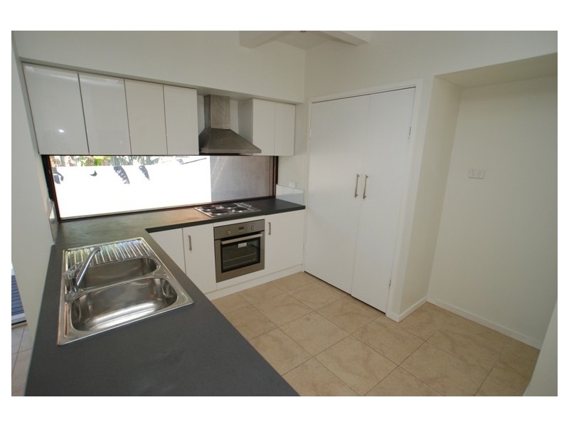 1 Hardiman Street, Woody Point QLD 4019