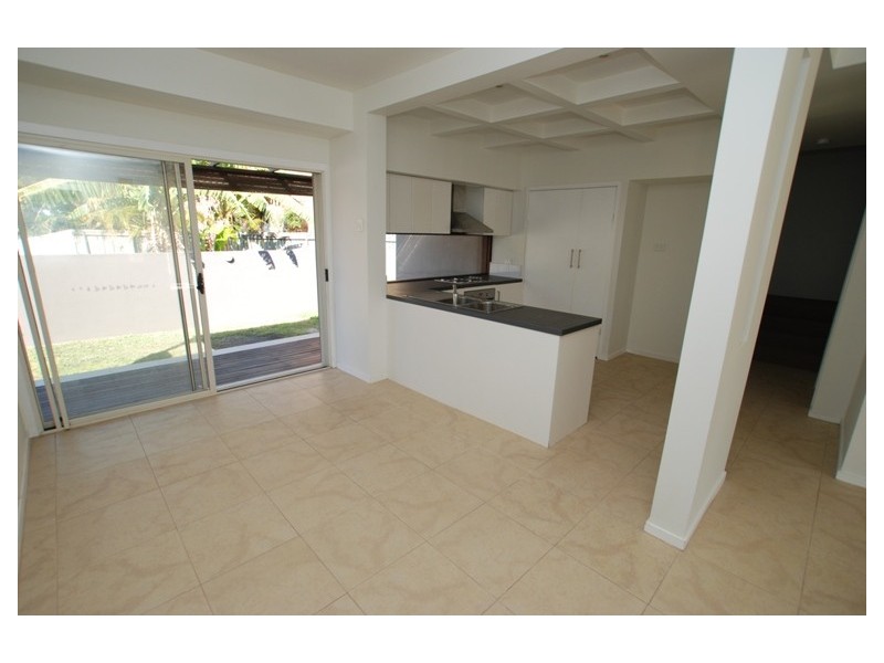 1 Hardiman Street, Woody Point QLD 4019