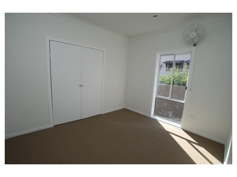 1 Hardiman Street, Woody Point QLD 4019