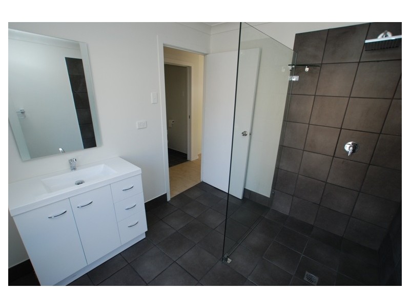 1 Hardiman Street, Woody Point QLD 4019