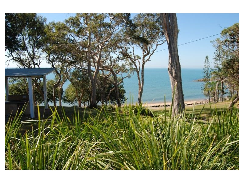 1 Hardiman Street, Woody Point QLD 4019