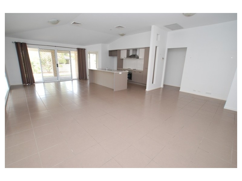 101 Cowie Road, Carseldine QLD 4034