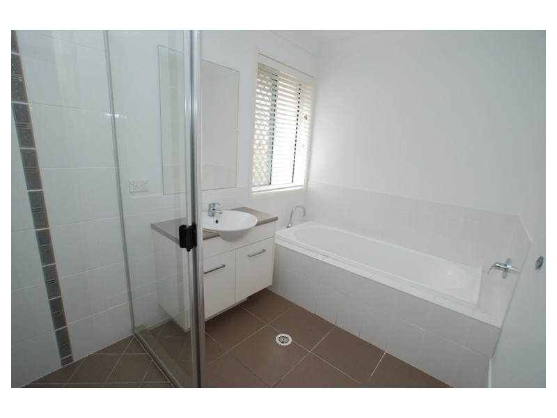 101 Cowie Road, Carseldine QLD 4034