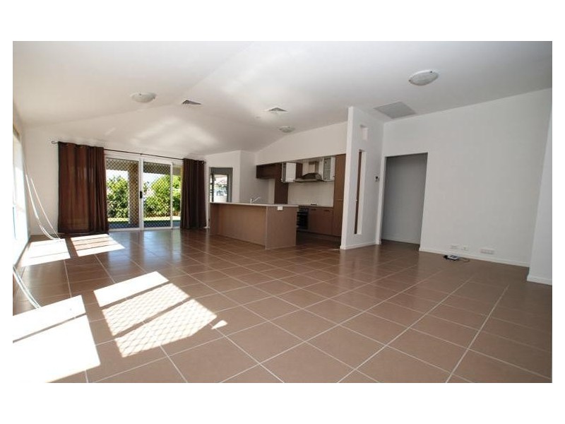 99 Cowie Road, Carseldine QLD 4034