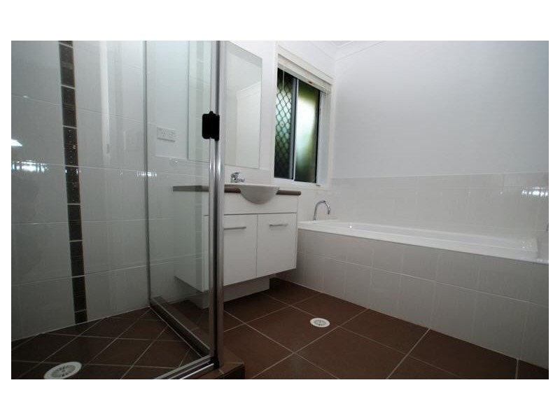 99 Cowie Road, Carseldine QLD 4034