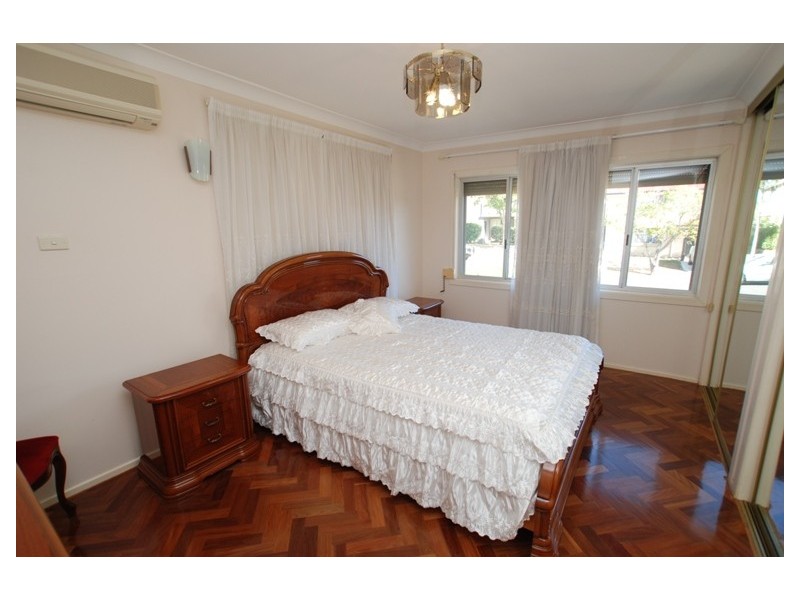 16 Raglass Street, Everton Park QLD 4053