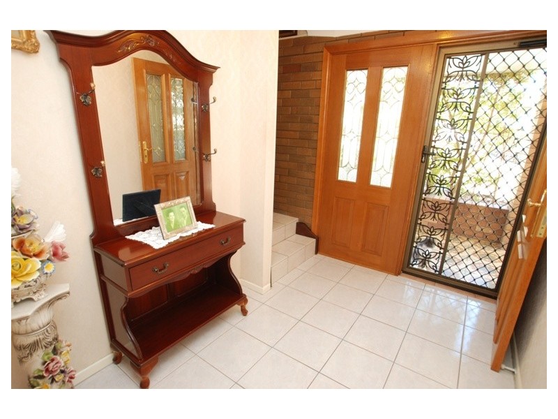 16 Raglass Street, Everton Park QLD 4053