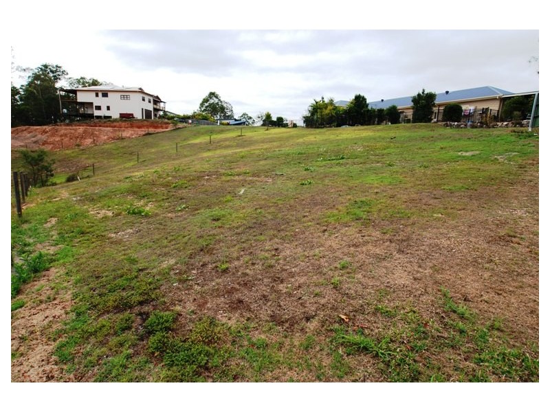 4 Katrina Court, Cashmere QLD 4500