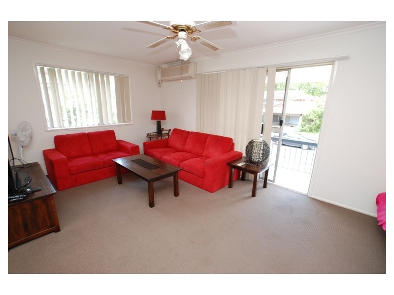 18 Hampshire Terrace, Albany Creek QLD 4035