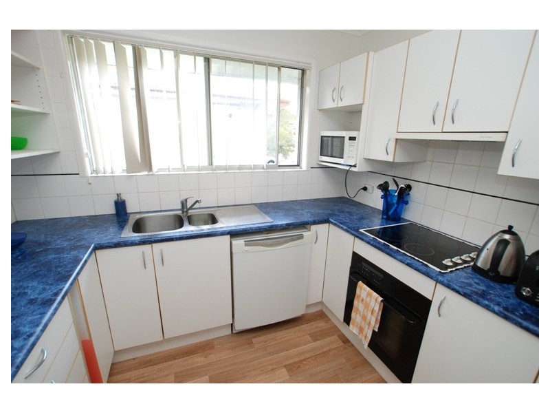 18 Hampshire Terrace, Albany Creek QLD 4035