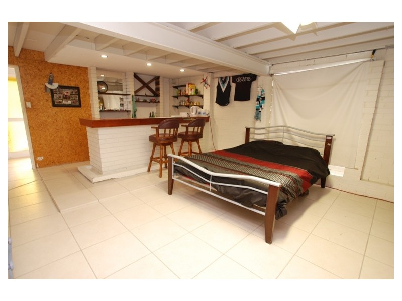 18 Hampshire Terrace, Albany Creek QLD 4035